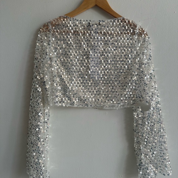 NWT Shona Joy Asteri Long Sleeve Sequin Crop Top in Silver Sz 0 - Picture 11 of 14